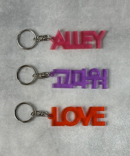 Alley Tokyo キーホルダー アクリルキーホルダー : ZOZOTOWN