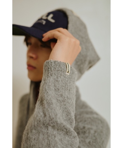 common gull products. ニット セーター うろこ雲なニットフーディー