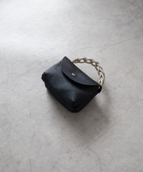 SENTI（センティ） ポーチ 「 」SHRINK LEATHER CHAIN HANDLE POUCH