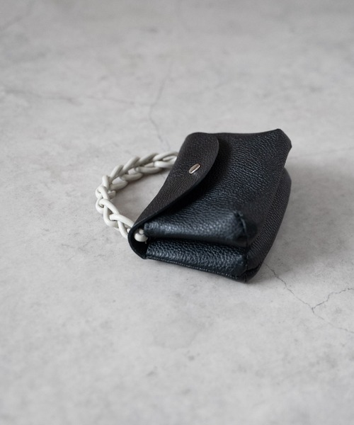 SENTI（センティ） ポーチ 「 」SHRINK LEATHER CHAIN HANDLE POUCH