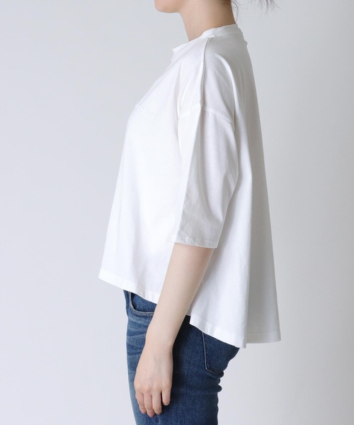 tシャツ エンボスロゴショート丈Tシャツ レディース Jines tシャツ エンボスロゴショート丈Tシャツ レディース