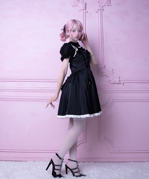 avenchumu カットソー トップス Tops – AVENCHUMU （アバンチュウム）
