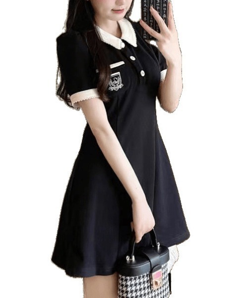 onum ワンピース バイカラーレトロガーリーワンピース／エンブレム刺繍