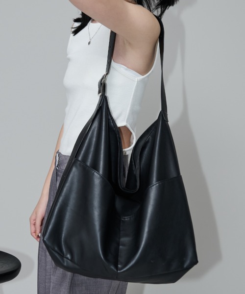 Aunt Marie's（アントマリーズ） ショルダーバッグ FREE ブラック