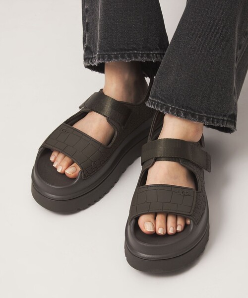 サンダル 「UGG」ゴールデングロウ エンボスト サンダル レディースの画像
