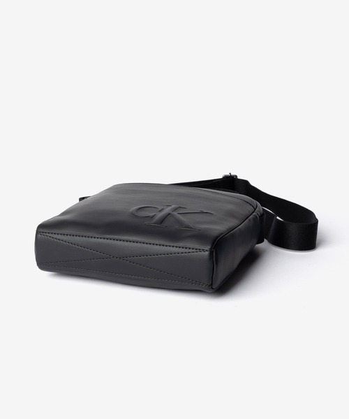 Calvin Klein（カルバン・クライン） ショルダーバッグ BOLD CK