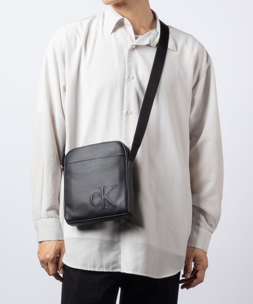 Calvin Klein（カルバン・クライン） ショルダーバッグ BOLD CK