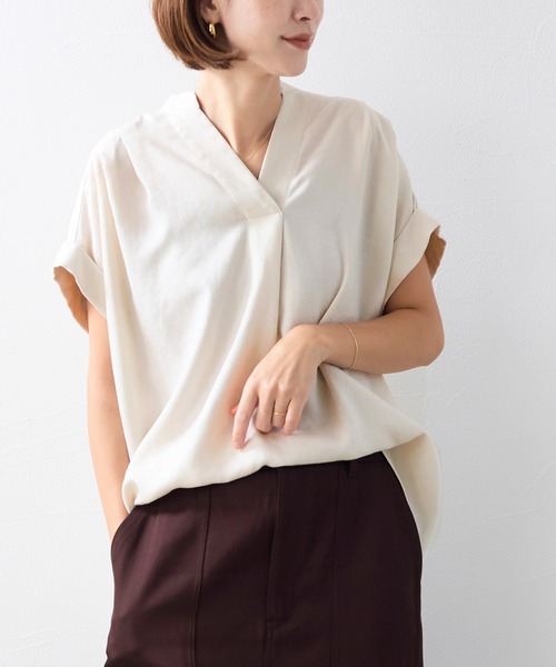 新品タグ付き✨MOGA　モガ　タック入りブラウスシャツ　トリアセテート　ブラック MICA&DEAL ブラウス シャツ タックショルダーブラウス