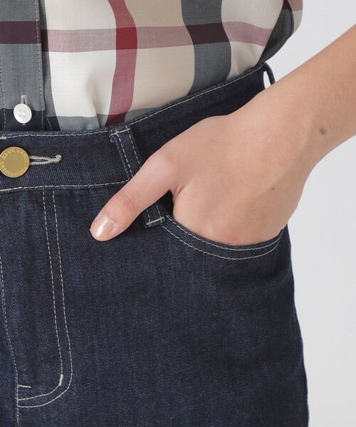 BLUE LABEL CRESTBRIDGE（ブルーレーベルクレストブリッジ） ジーンズ