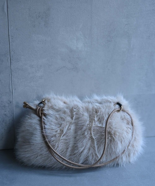 FLANEEK. ショルダーバッグ バッグ ループファーショルダーバッグ