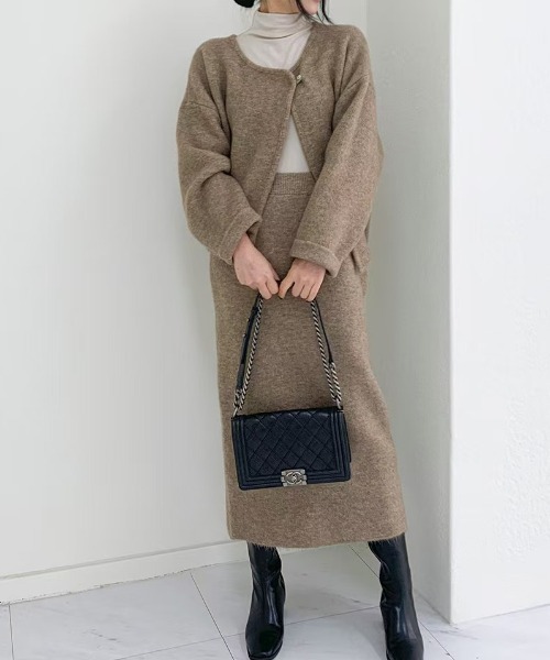 セットアップ ワンポイントボタンニットカーディガンセットアップ