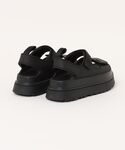 「UGG」 フラットサンダル US6 アイボリ...の詳細画像1