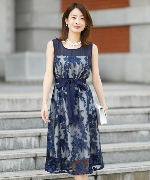 【即日発送】バラを敷き詰めたパーティードレス♡ノースリーブ♡S 即日発送】バラを敷き詰めたパーティードレス♡ノースリーブ♡S