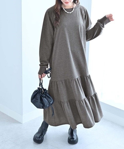 Viola e ワンピース ティアードデザイン薄手スウェットワンピース