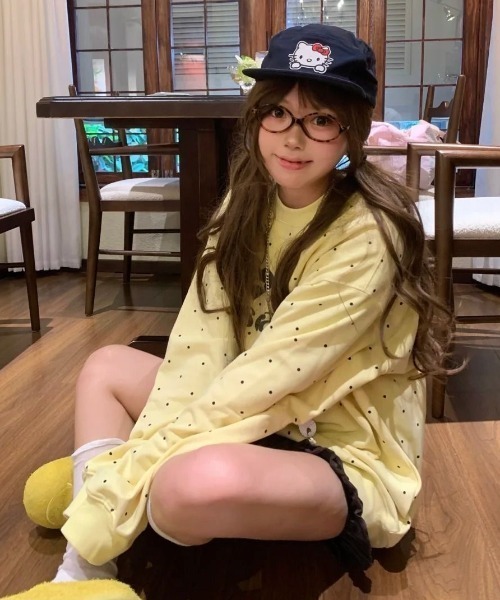 ViViDAY トレーナー スウェット ドット柄フロントプリントトレーナー