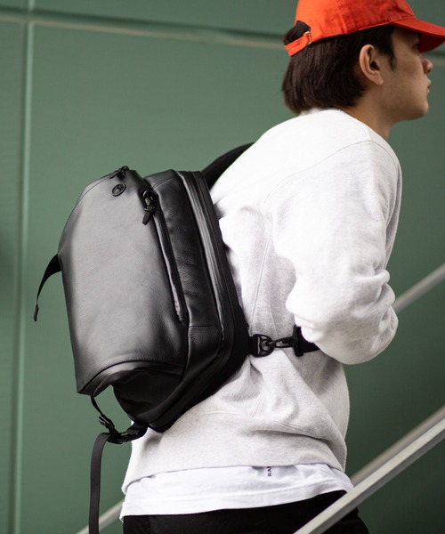 BROSKI AND SUPPLY（ブロスキーアンドサプライ） メッセンジャーバッグ