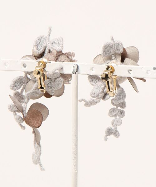 「m.soeur」 イヤリング（両耳用） FREE ワインレッド レディース_画像2