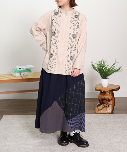 Emago（イマゴ） ブラウス シャツ 花パーツ刺繍シャツ レディース 