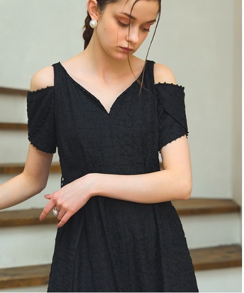 ERADIE ワンピース Heart neck bead trim one-piece ハート