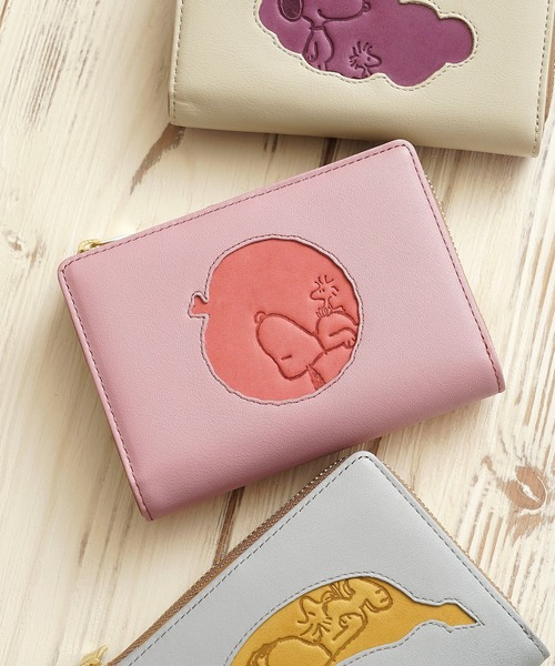 PEANUTS SNOOPY 二つ折り革財布 ピンク SNOOPY（スヌーピー） 財布 PEANUTS ピーナッツ 二つ折り財布 フルーツ