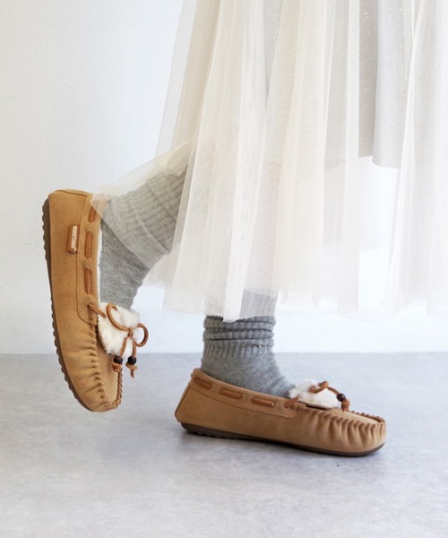 MINNETONKA ベージュモカシン　撥水効果8(25㎝) Minnetonka（ミネトンカ） デッキシューズ モカシン MINNETONKA