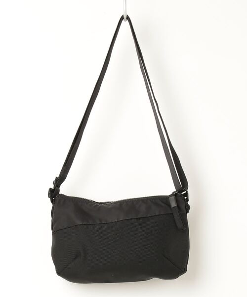   ブラックショルダーバッグ THE NORTH FACE（ザ ノースフェイス） ショルダーバッグ FREE ブラック