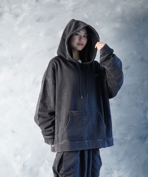 NOIZY パーカー Threads Utility Pigment Hoodie / ワンポイント 刺繍