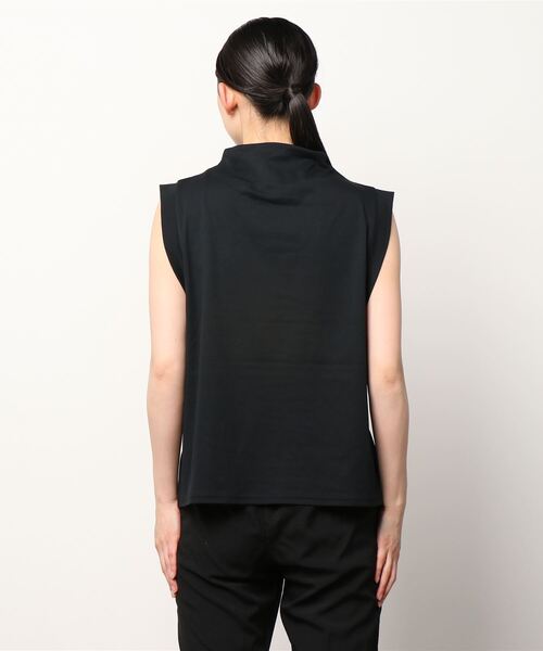美品　UNITED ARROWS 黒 フリル ノースリーブ ベスト 美品UNITED ARROWS 黒 フリル ノースリーブ ベスト（UNITED