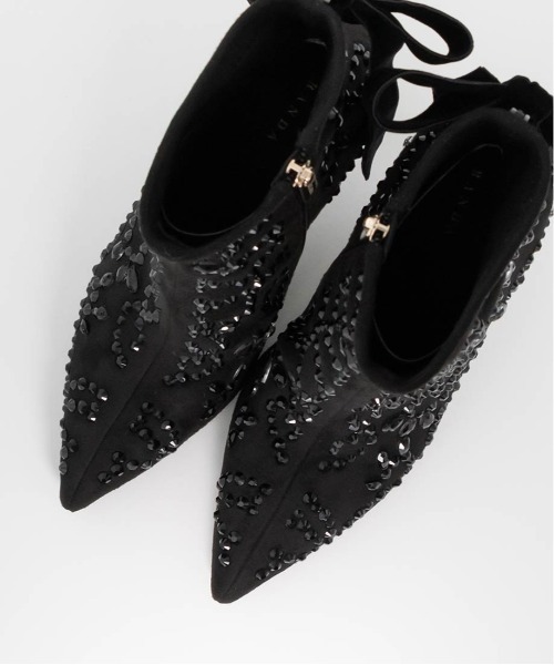 RANDA ビジュー付き黒スエード風ブーティ RANDA（ランダ） ブーツ ビジュー×リボン 2WAYショートブーツ