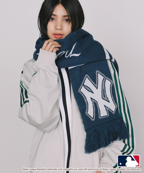 MLB スマホショルダー マフラー MLB/エムエルビー ジャガードニット