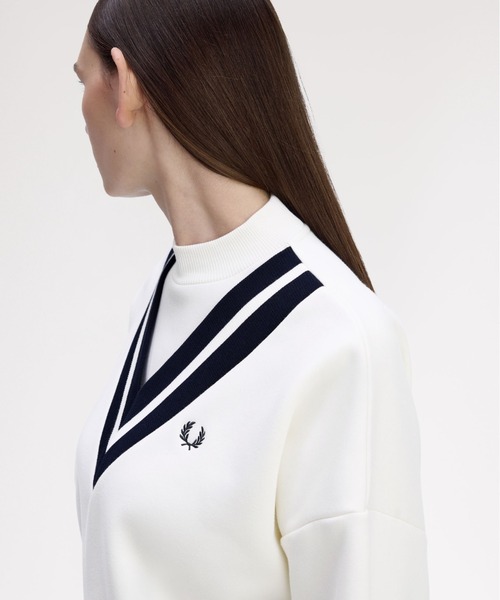 FRED PERRY（フレッドペリー） トレーナー スウェット V-Insert Tipped