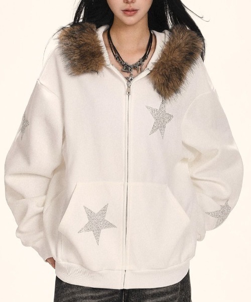 Sibra（シブラ） tシャツ ビジュー星柄 × 着脱ファーフード ゆる
