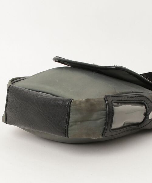 DIESEL（ディーゼル） ワンポイントショルダーバッグ - グリーン