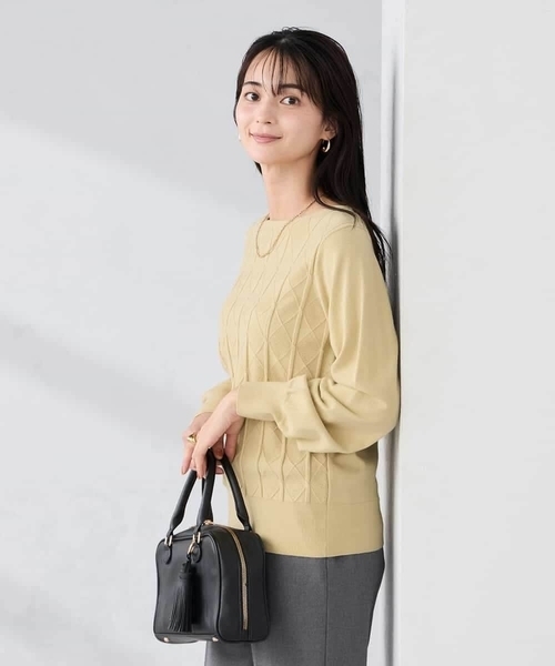 a.v.v（アー・ヴェ・ヴェ） ニット セーター アーガイルパフスリーブ