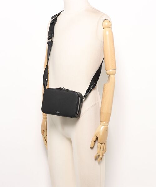 アーペーセー ショルダーバッグ - レザー A.P.C.（アーペーセー） バッグ ショルダーバッグ レディース サラ 斜