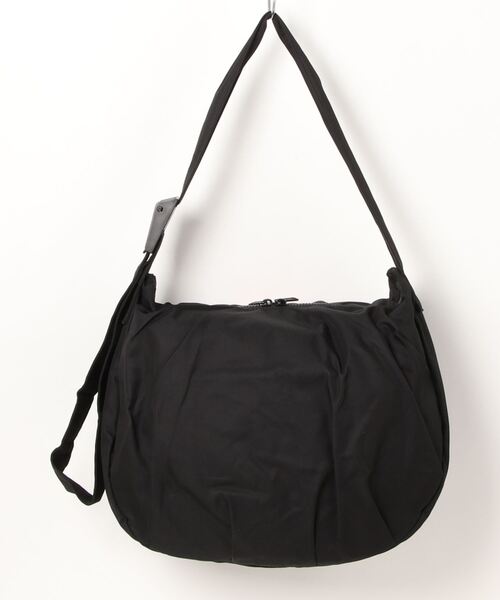 「UNIVERSAL OVERALL」 メッセンジャーバッグ ONESIZE ブラック レディース_画像2