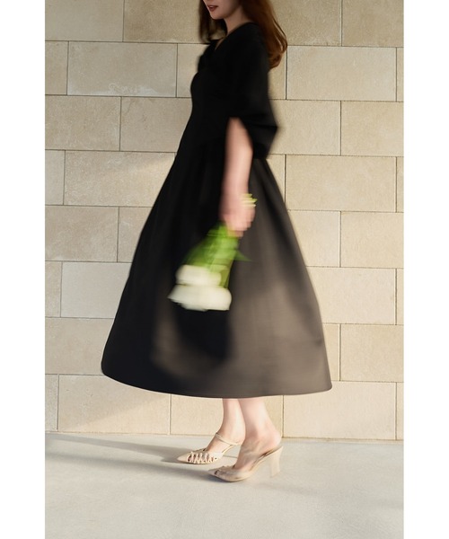 ワンピース Gathered Sleeve Dressの画像