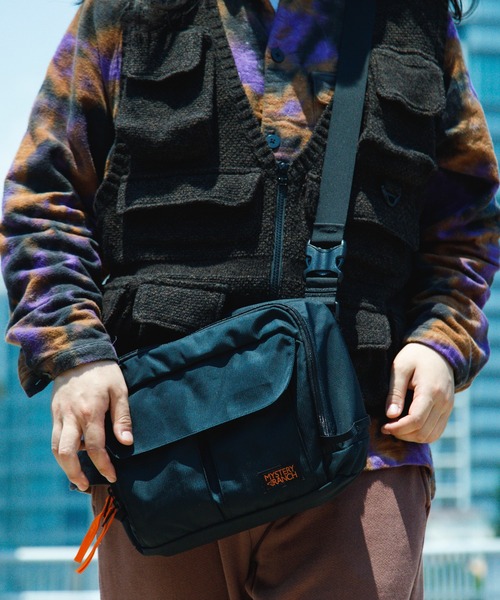 MYSTERY RANCH（ミステリーランチ） ショルダーバッグ DISTRICT 8