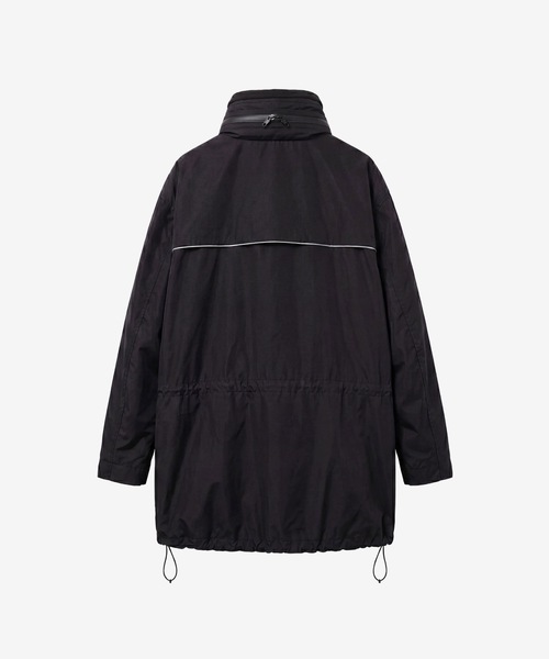 ブルゾン アウター NYLON MOUNTAIN PARKA メンズの画像