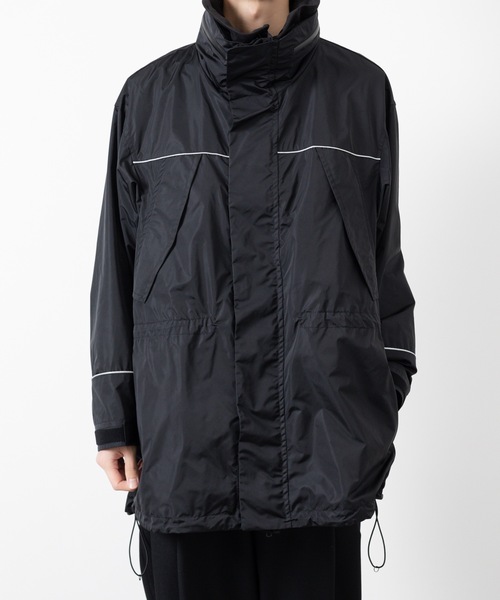 ブルゾン アウター NYLON MOUNTAIN PARKA メンズの画像