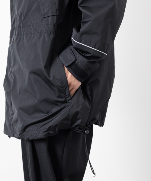 ブルゾン アウター NYLON MOUNTAIN PARKA メンズの画像