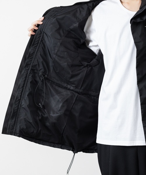 ブルゾン アウター NYLON MOUNTAIN PARKA メンズの画像