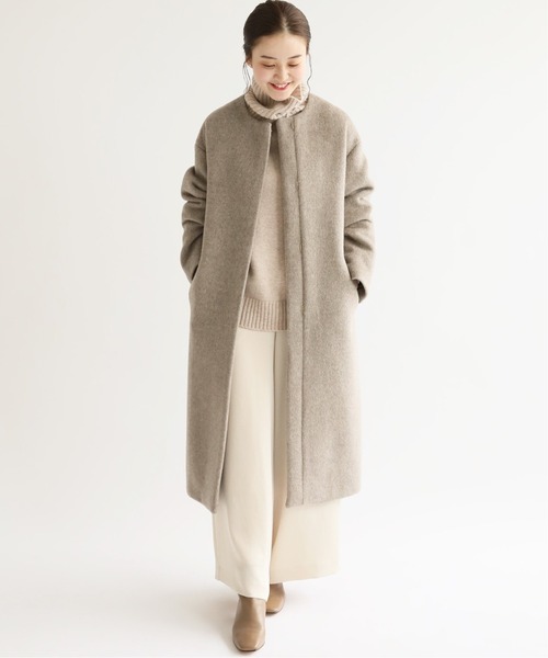 イエナのベージュ ノーカラーコート