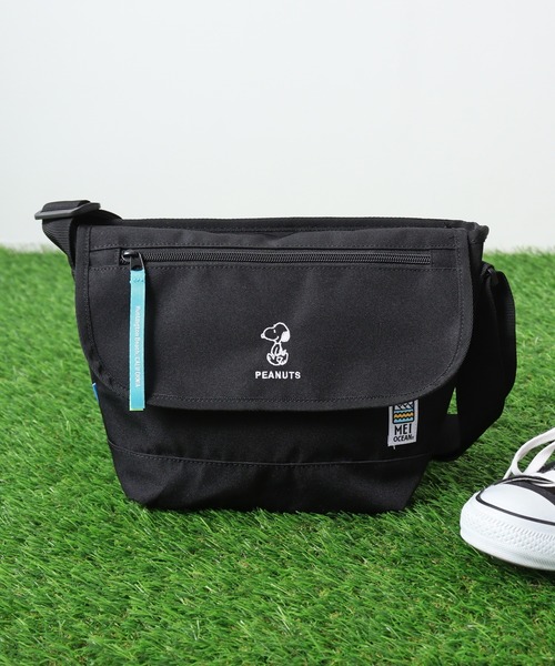 sanrio（サンリオ） ショルダーバッグ バッグ MEI OCEAN キャラクター