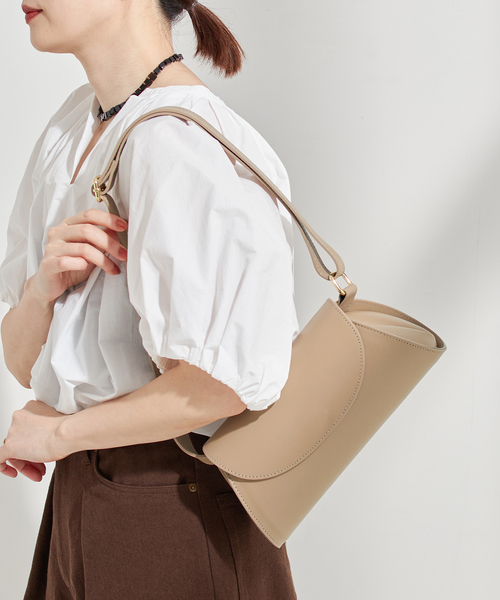 AULENTTI ショルダーバッグ バッグ 「AULENTTI/オウレンティ