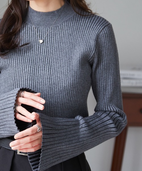 即完売品　マーク＆ロナ　バイカラーセーター RANAN（ラナン） ニット セーター フレア袖バイカラーリブニット