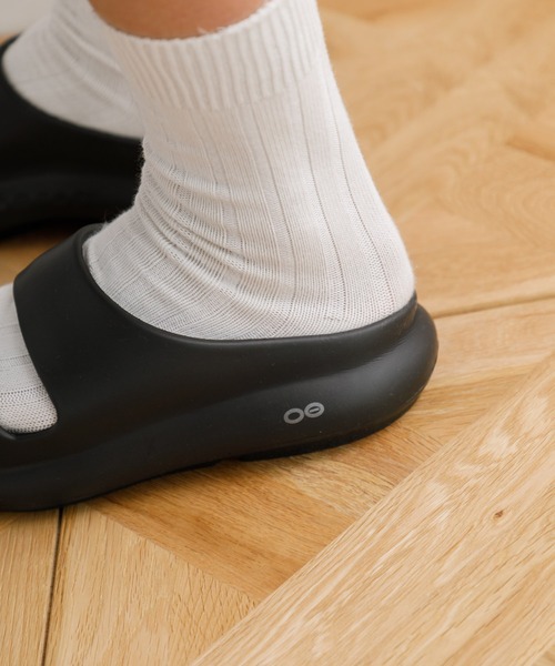 【新作】【美品】OOFOS OOYEA 28cm OOFOS サンダル 「MEN ， WOMEN」OOFOS Ooyea レディース メンズ