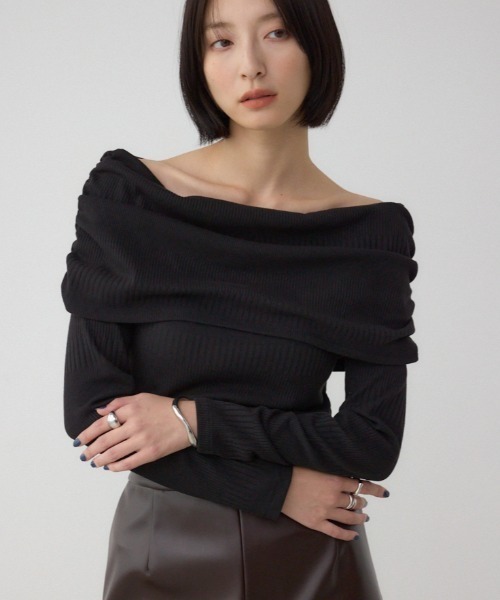 AZUL BY MOUSSY（アズールバイマウジー） tシャツ オフショルダー
