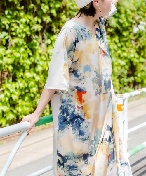 「OSMOSIS」 半袖ワンピース ONE SIZE グレー レディース_画像8