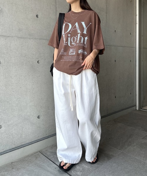 andme（アンドミー） tシャツ 半袖 ピグメント加工ビッグロゴプリントT